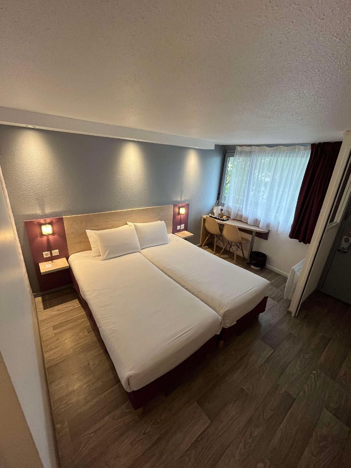 1 Double Bed