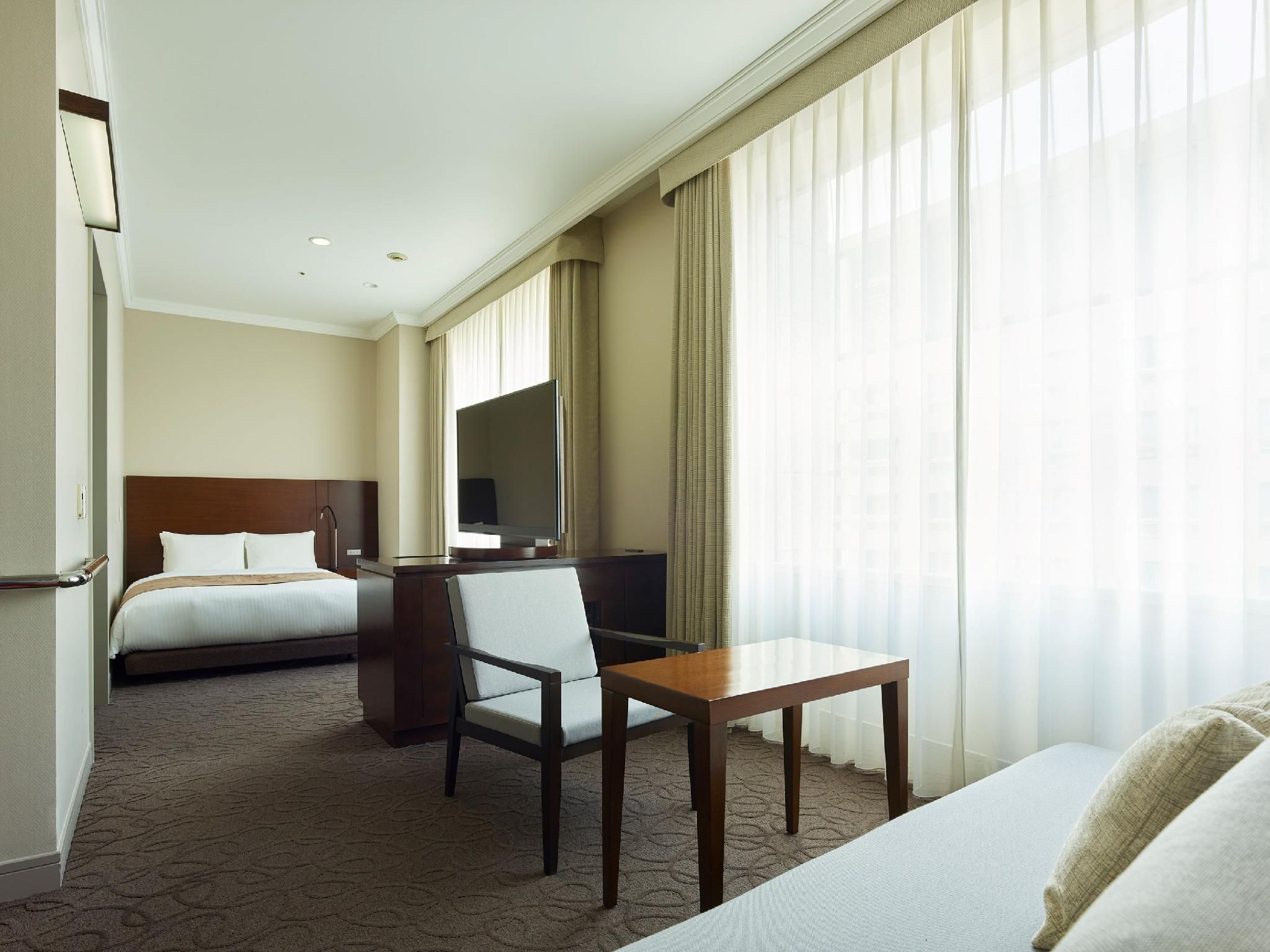 Accessible - 1 Double Bed 1 Extra