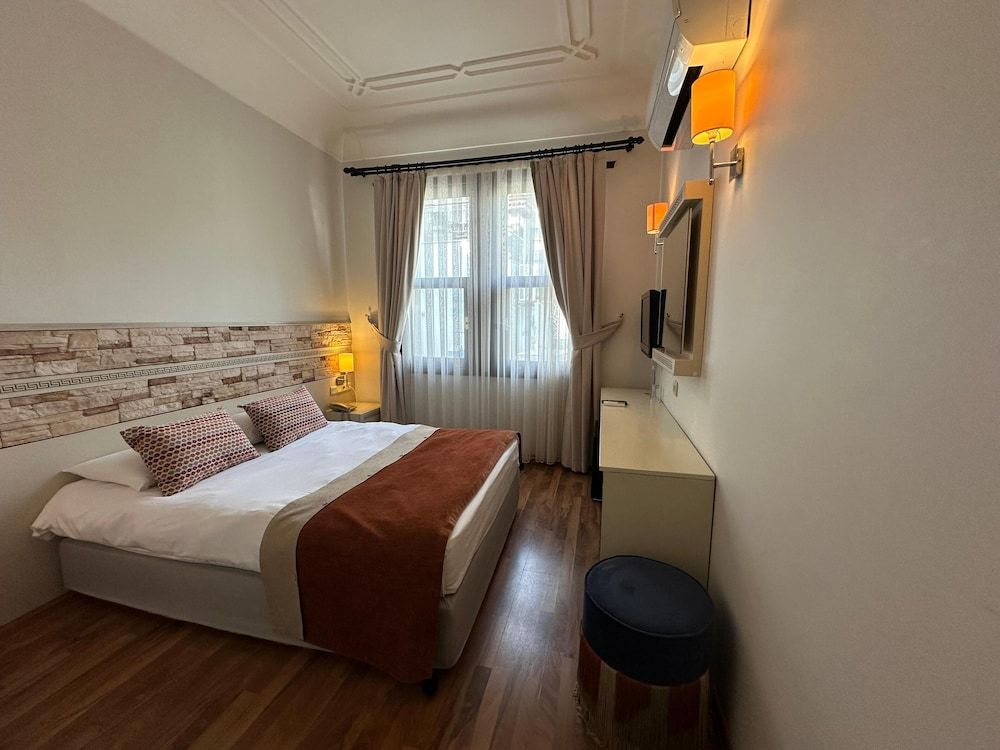 undefined Aspen Hotel - Special Class 2