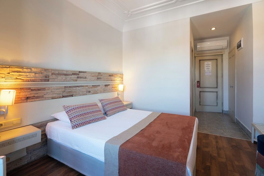 undefined Aspen Hotel - Special Class 10