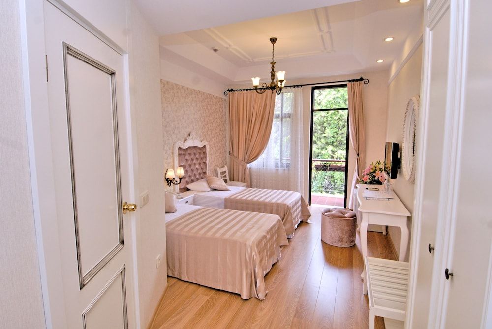 undefined Aspen Hotel - Special Class 5