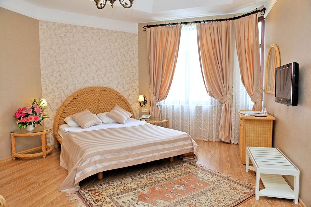 undefined Aspen Hotel - Special Class 5