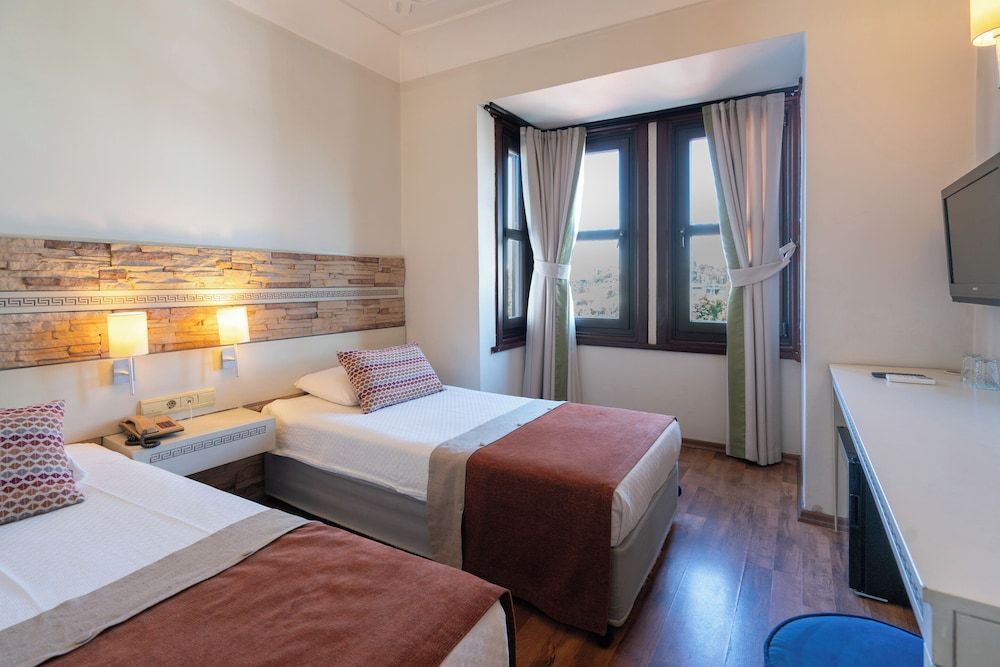 undefined Aspen Hotel - Special Class 4