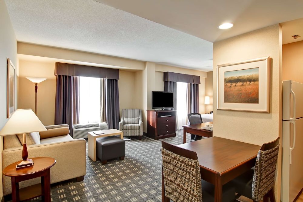 Homewood Suites by Hilton Toronto Mississauga Studio Suite, 1 King Bed, Non Smoking 5