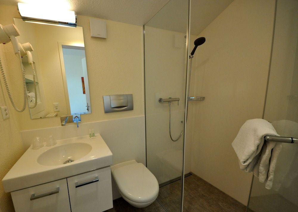 Hotel Felmis Standard Double Room 12