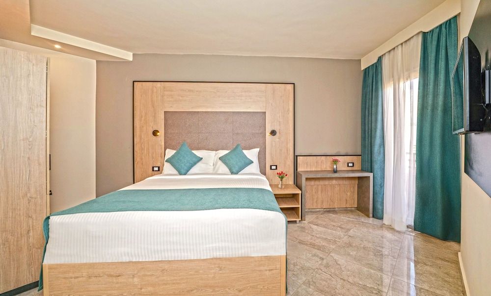 Xperience Kiroseiz Parkland Resort Standard Room