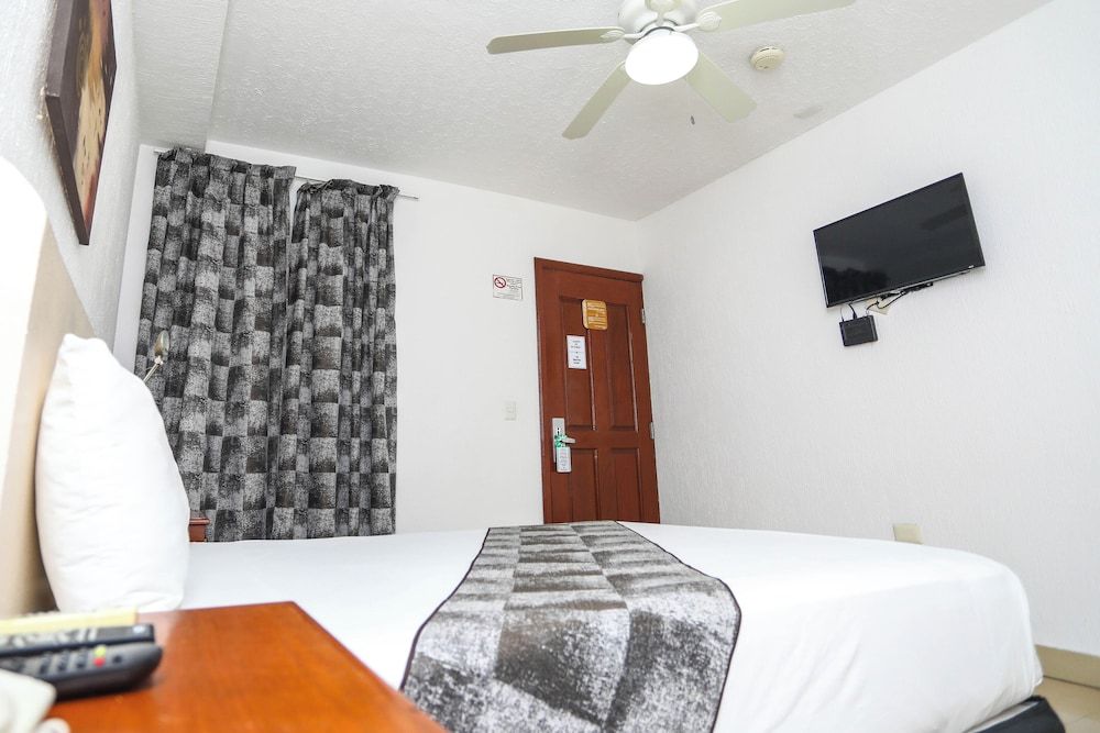 Terracaribe Hotel - In Cancun (Downtown Cancun) Standard Room, 1 Double Bed 14
