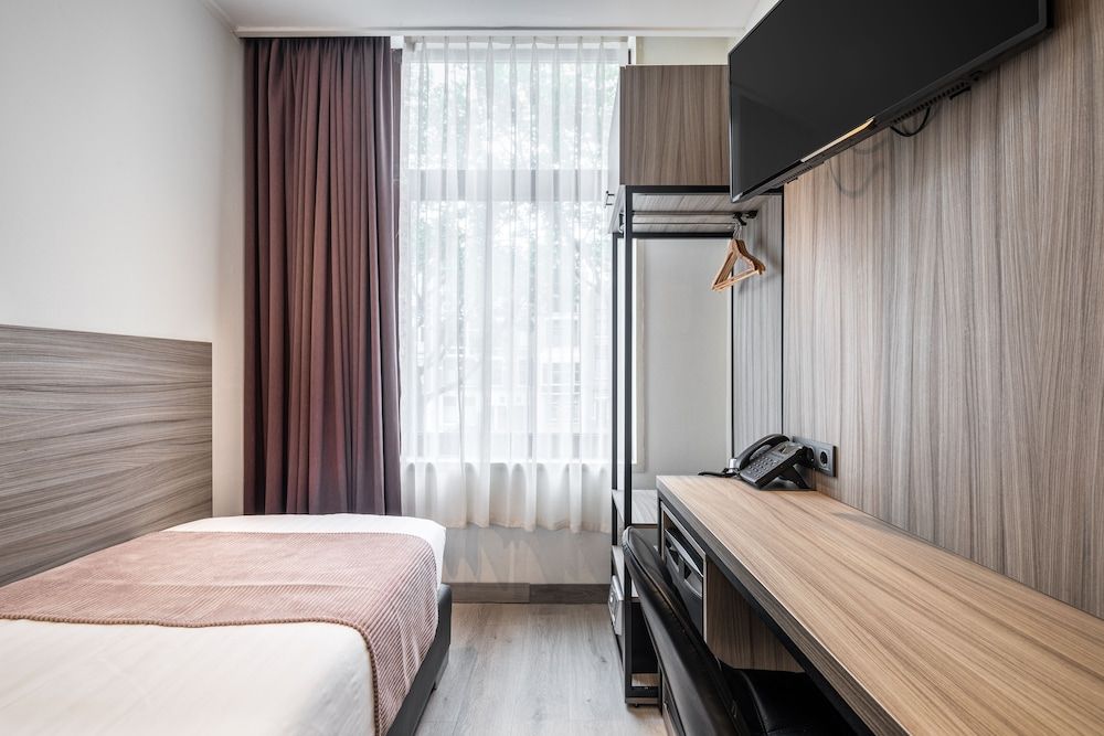 undefined Hotel Milano 7