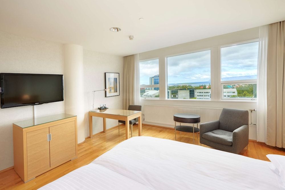 Hilton Reykjavik Nordica Queen Room 6