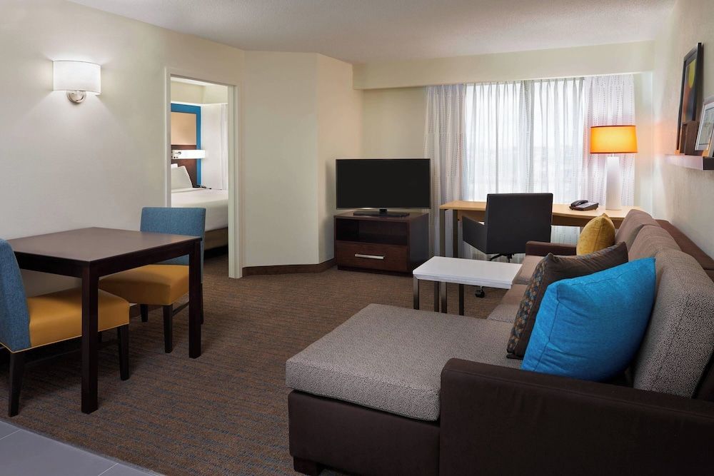 Residence Inn by Marriott Toronto Airport Suite, 1 Bedroom 6