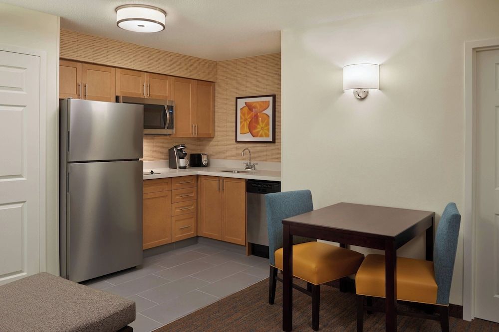 Residence Inn by Marriott Toronto Airport Suite, 1 Bedroom 5