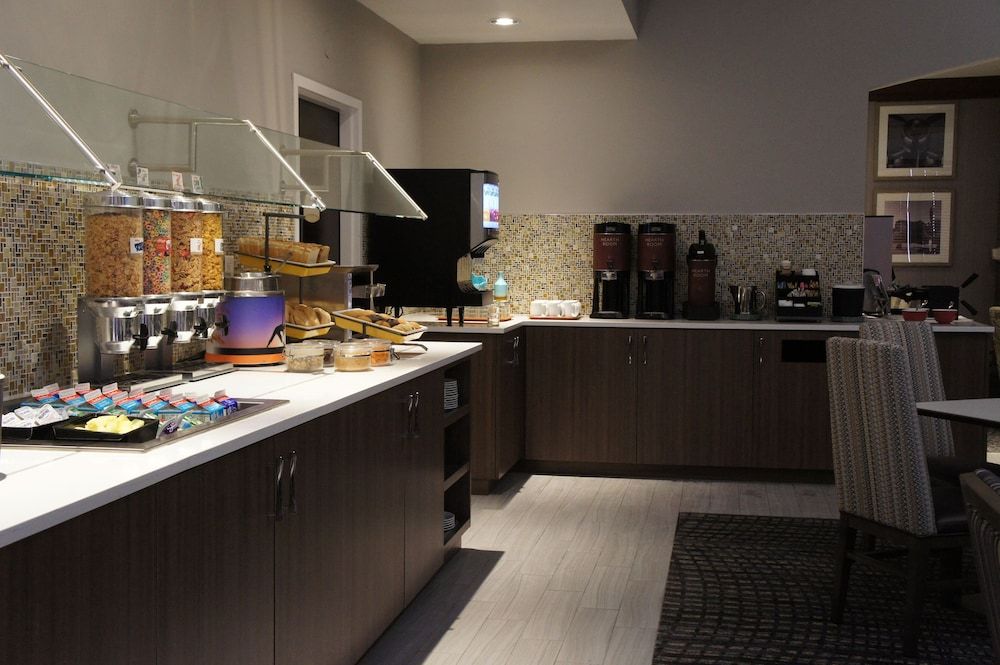 undefined Residence Inn by Marriott Toronto Airport 6