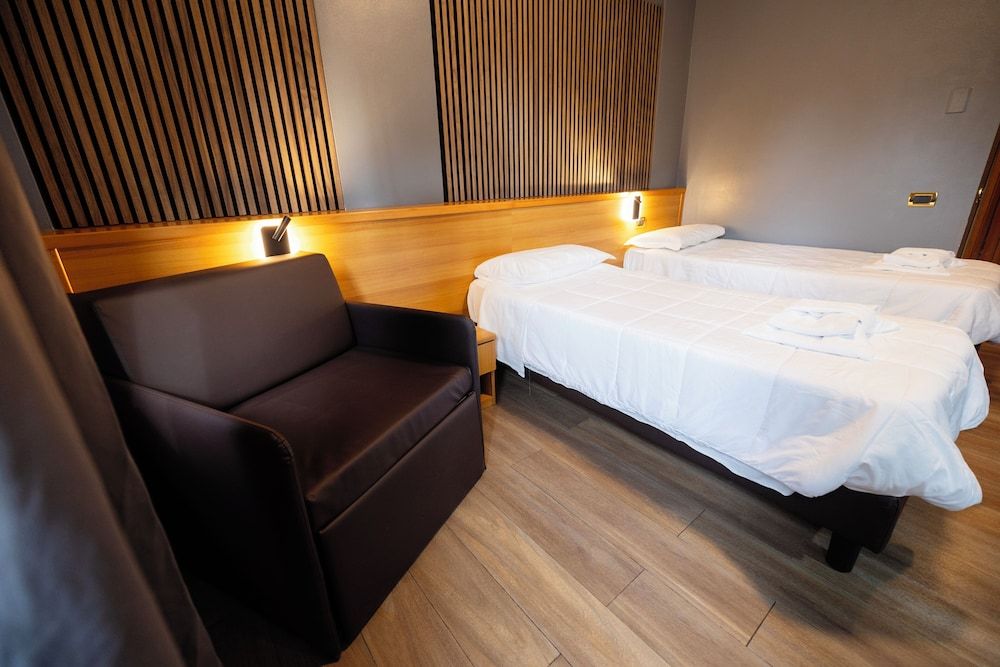 Scheppers Hotel Standard Double Room 5