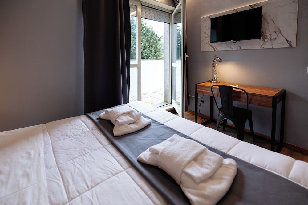 Scheppers Hotel Standard Double Room 2