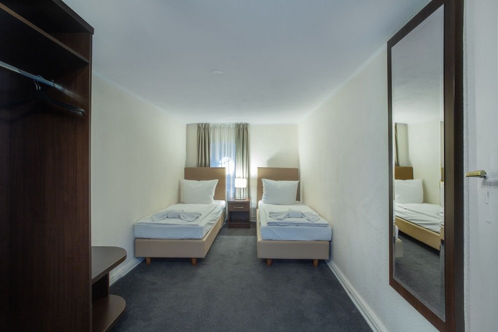 undefined Hotel Bellevue am Kurfürstendamm 7