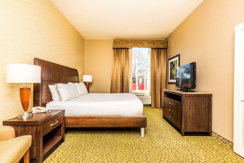 King Bedroom Whirlpool Suite