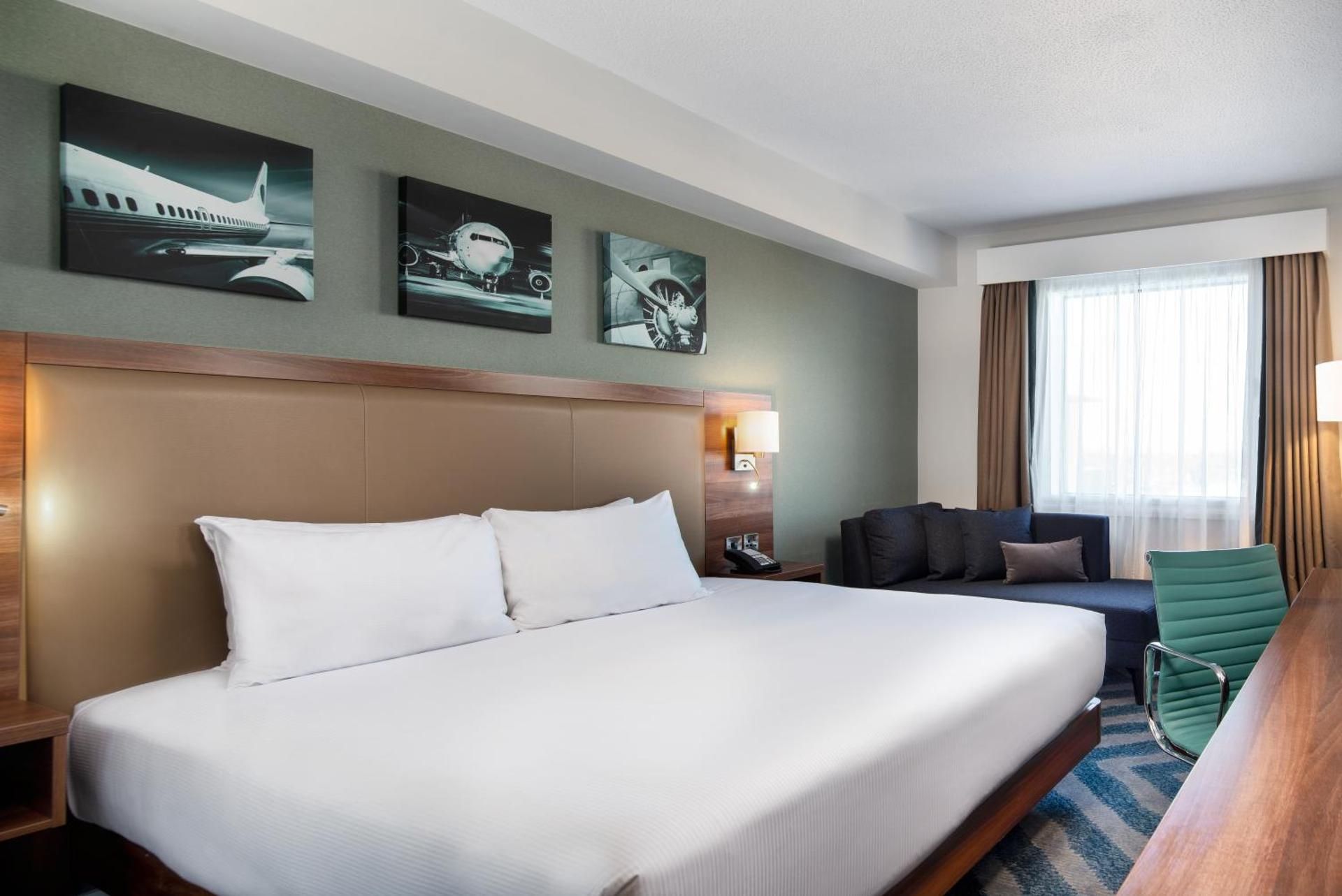 undefined Hilton Garden Inn London Heathrow Airport 5