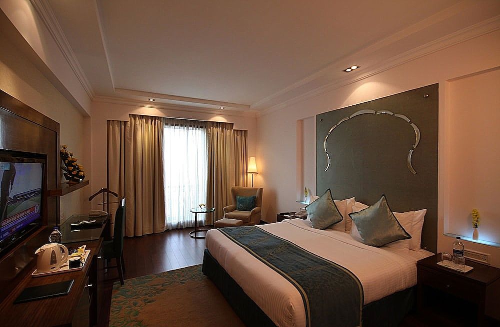Radisson Jaipur City Centre Bussiness Class Room 4