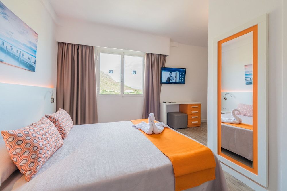 Standard Double Room, Mountain View (3 Adults)