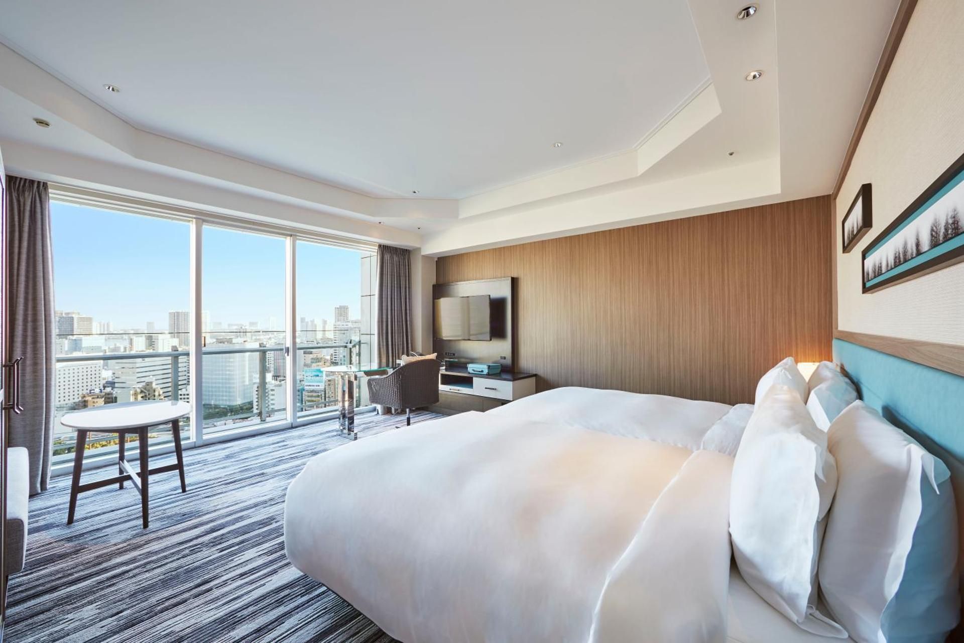 Prince Suite Room with Club Lounge Access - Non-Smoking Renewed October 2025