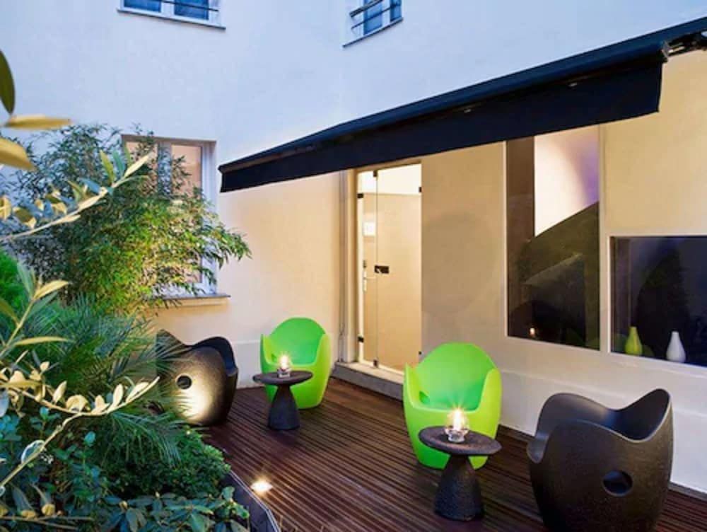 undefined ATN Hotel 8