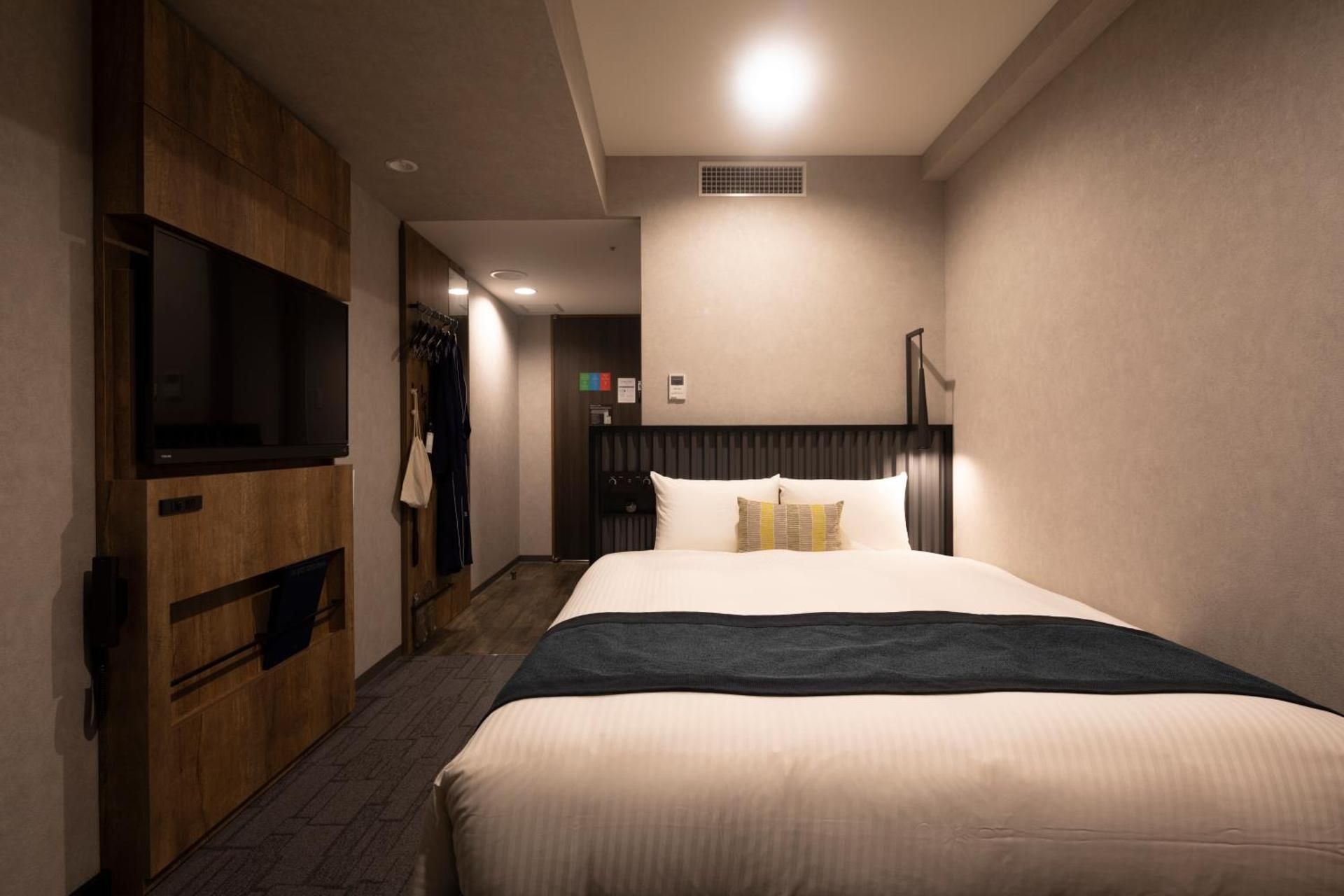 17sqm Superior Queen Room with Park View - Non-Smoking