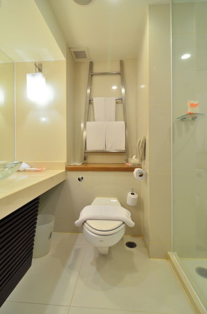 dusitD2 Chiang Mai Deluxe Room, 2 Twin Beds 4