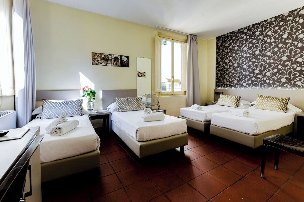 undefined Albergo Firenze 4