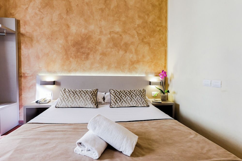 Albergo Firenze Standard Double or Twin Room 3