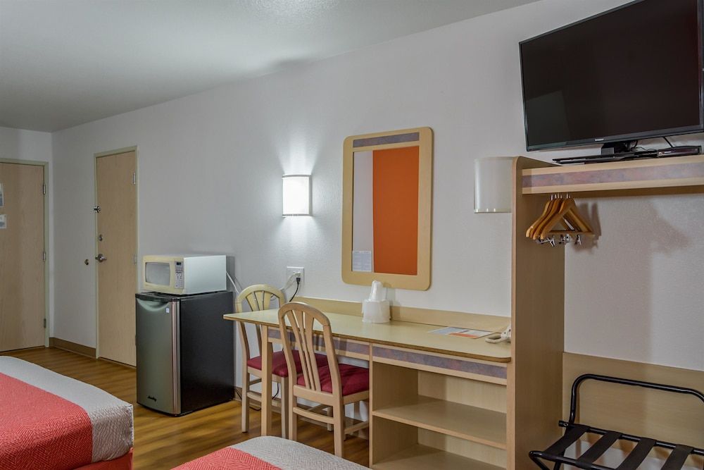Standard Room, 2 Queen Beds, Accessible, Non Smoking