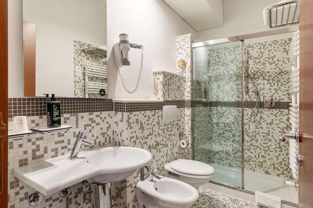 B&B Hotel Modena Standard Double Room, Non Smoking, Terrace 4