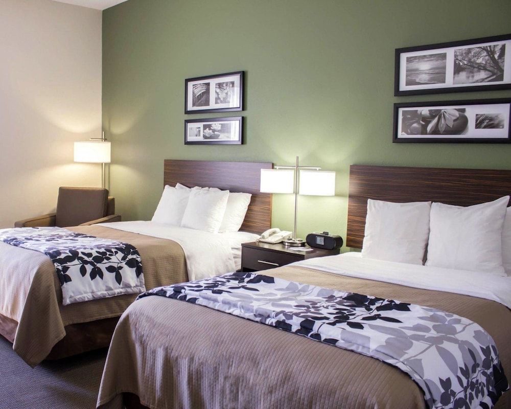 Room, 2 Queen Beds, Accessible, Non Smoking