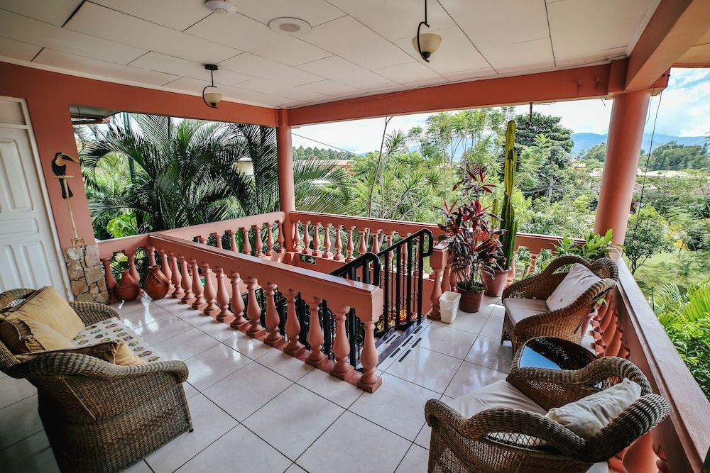 Adventure Inn Superior Room, 2 Queen Beds 12