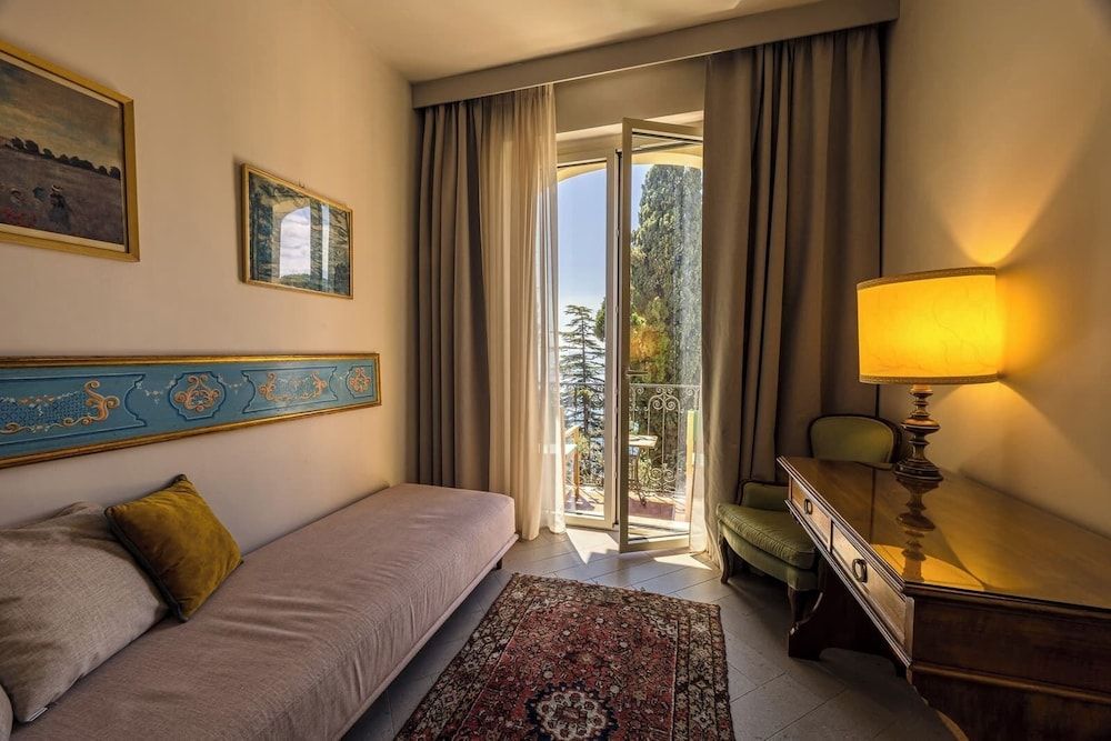 Hotel Villa Paradiso Junior Suite, Balcony, Mountain View 4