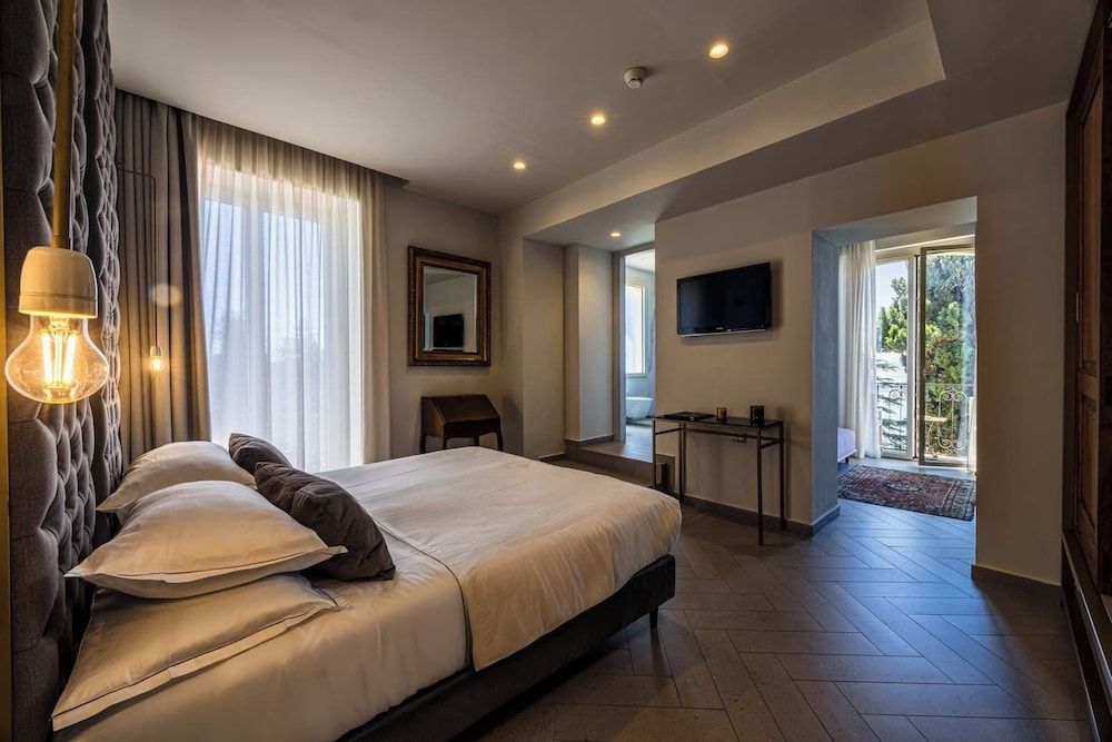 Hotel Villa Paradiso Junior Suite, Balcony, Mountain View 2