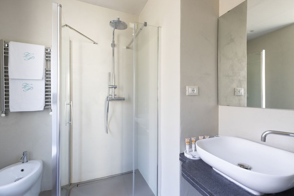 Hotel Villa Paradiso Classic Room, City View 3