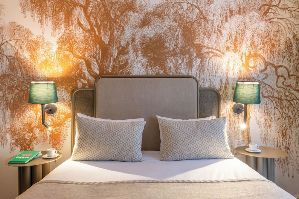 Avalon Hotel Paris Gare du Nord Superior Double Room 2