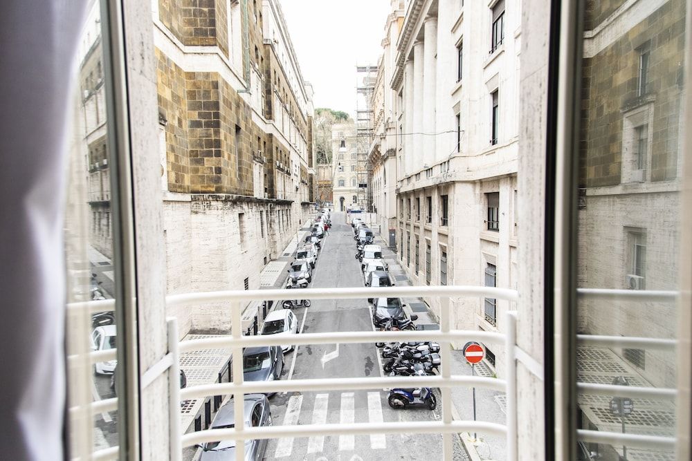 Hotel 53 Cinquantatre Economy Double Room, 1 Bedroom, City View 7