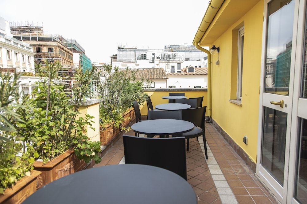 undefined Hotel 53 Cinquantatre 5