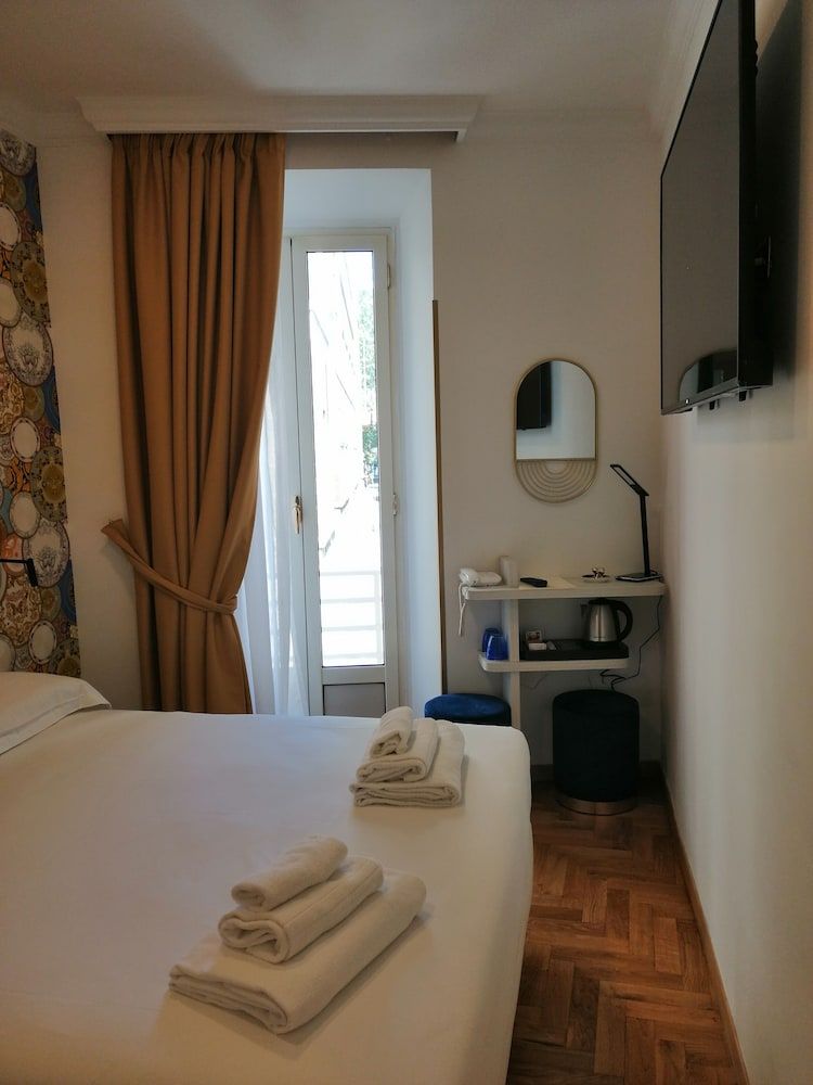 Hotel 53 Cinquantatre Economy Double Room, 1 Bedroom, City View 8