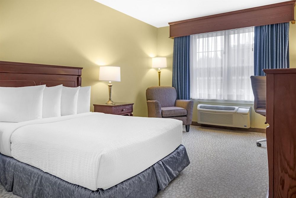 Standard Room, 1 Double Bed, Accessible, Jetted Tub