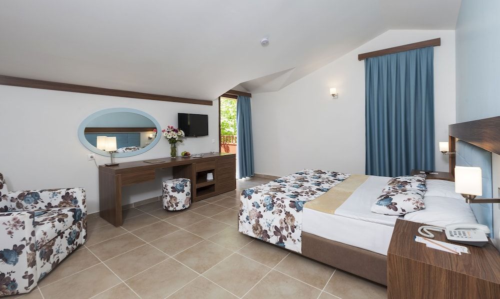 Club Tuana Fethiye Family Room 2