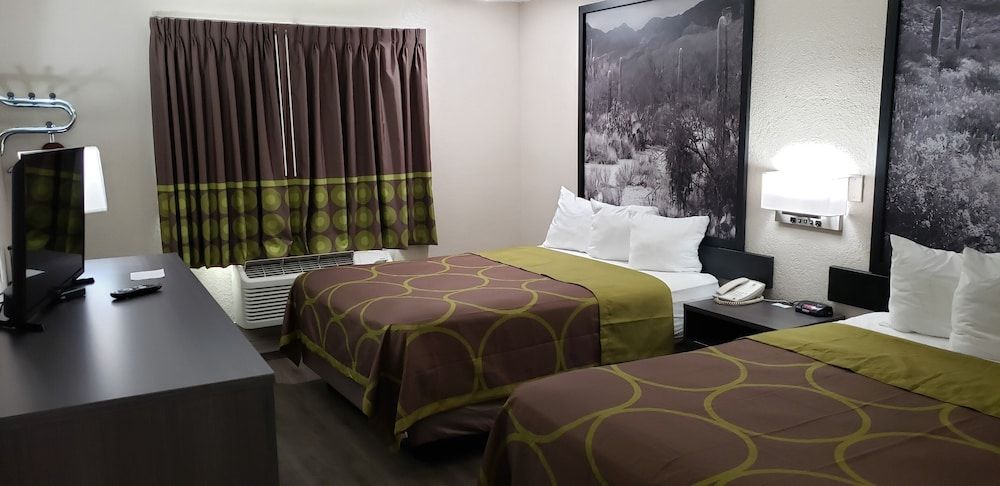 Deluxe Room, 2 Queen Beds, Non Smoking