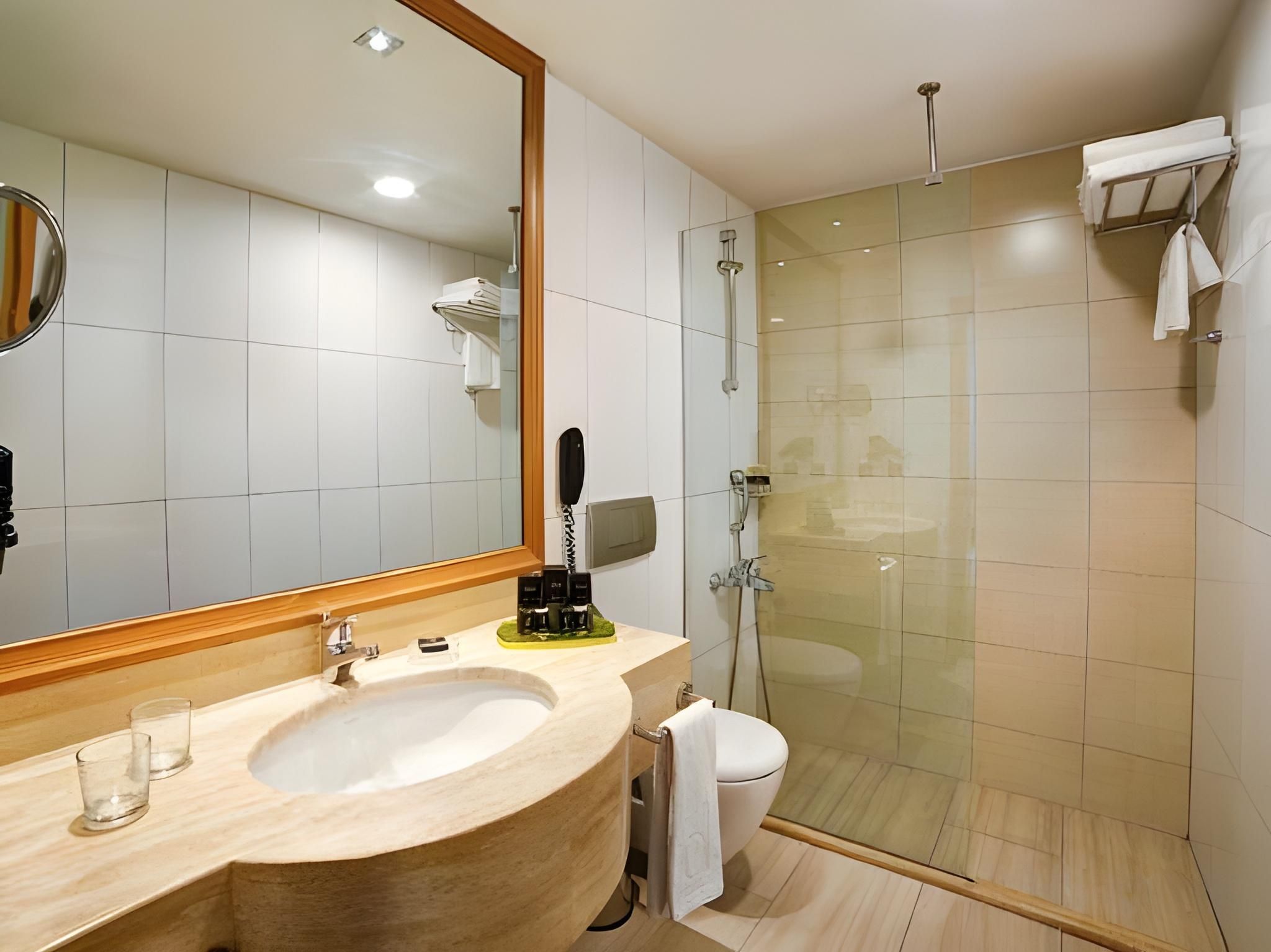 undefined Divan Istanbul City 8