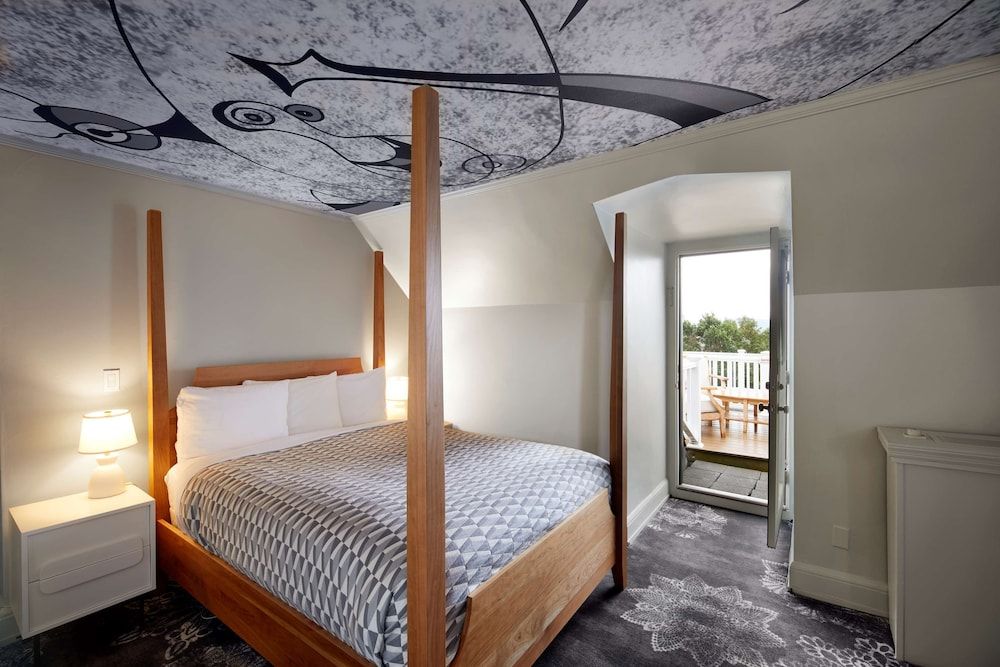 Tarrytown House Estate King Mansion Sun Deck, 1 Queen Bed 2