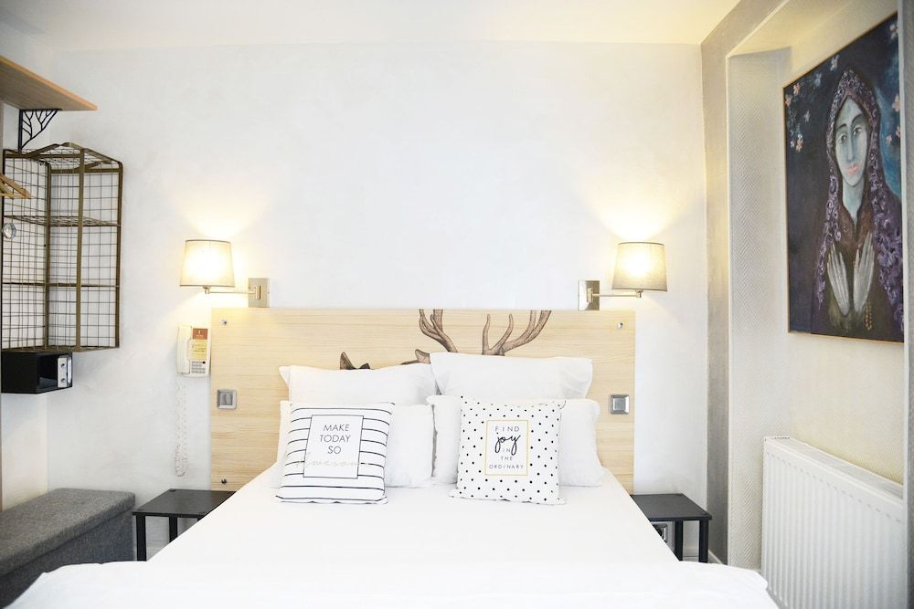 Hotel Malar Standard Double Room 5