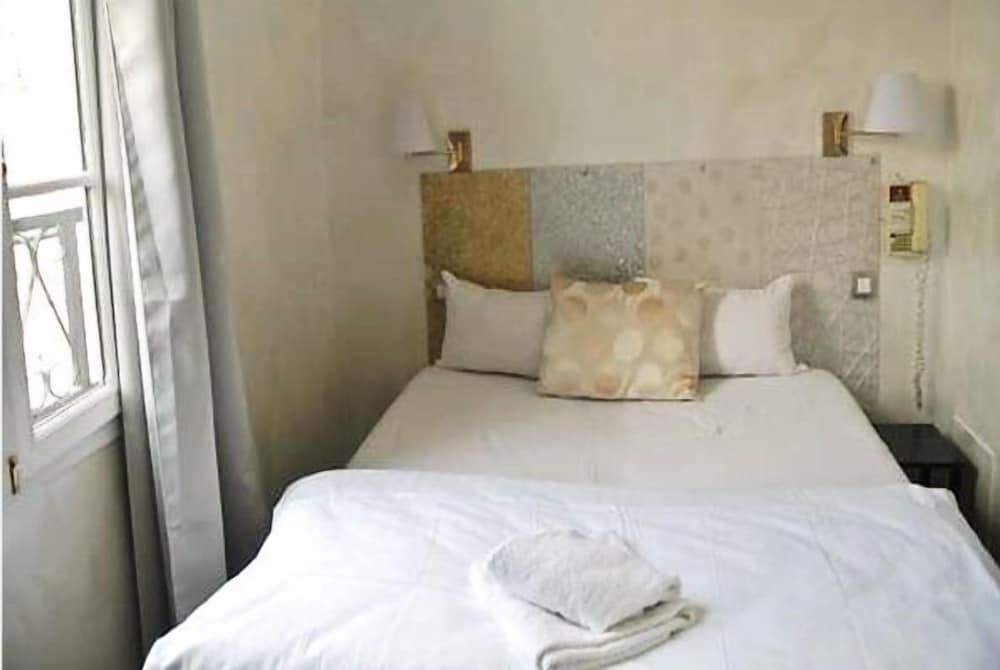 Hotel Malar Standard Double Room 13