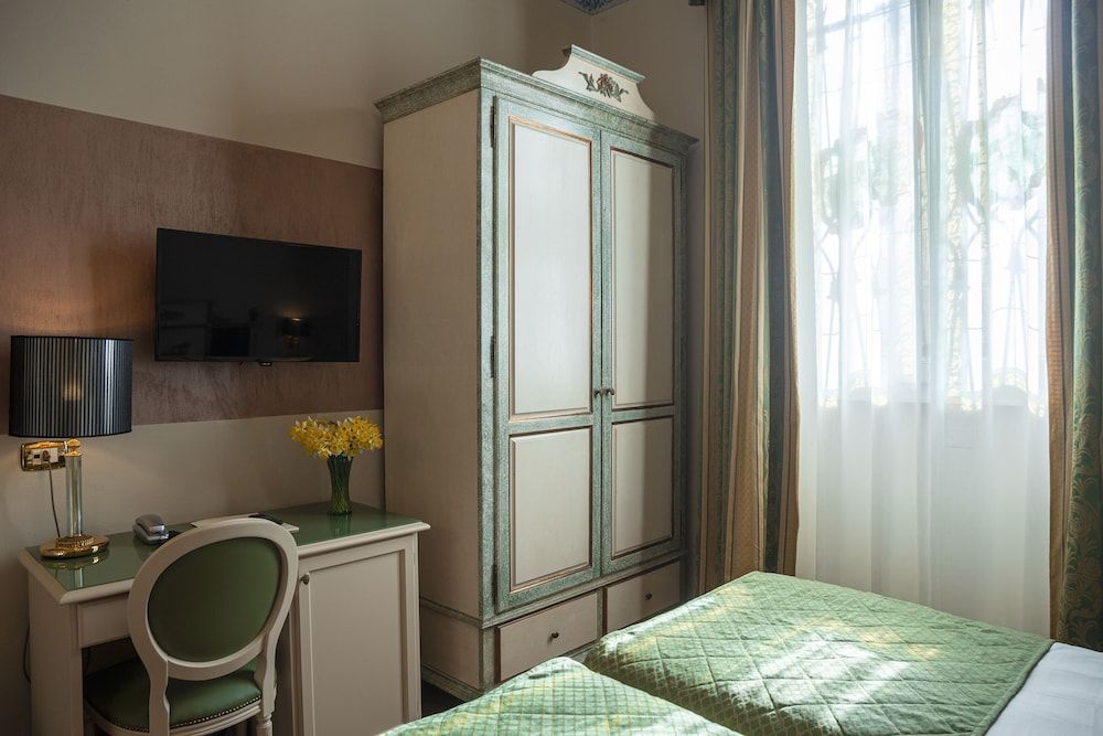 Hotel Donatello Classic Double Room 10