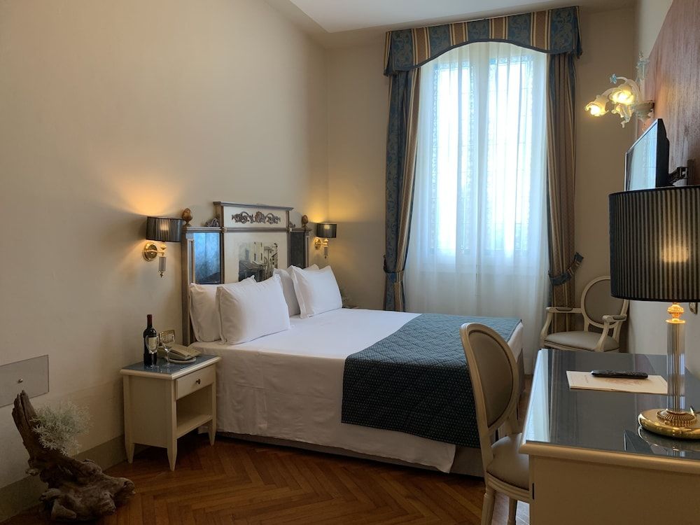 Hotel Donatello Classic Double Room 4