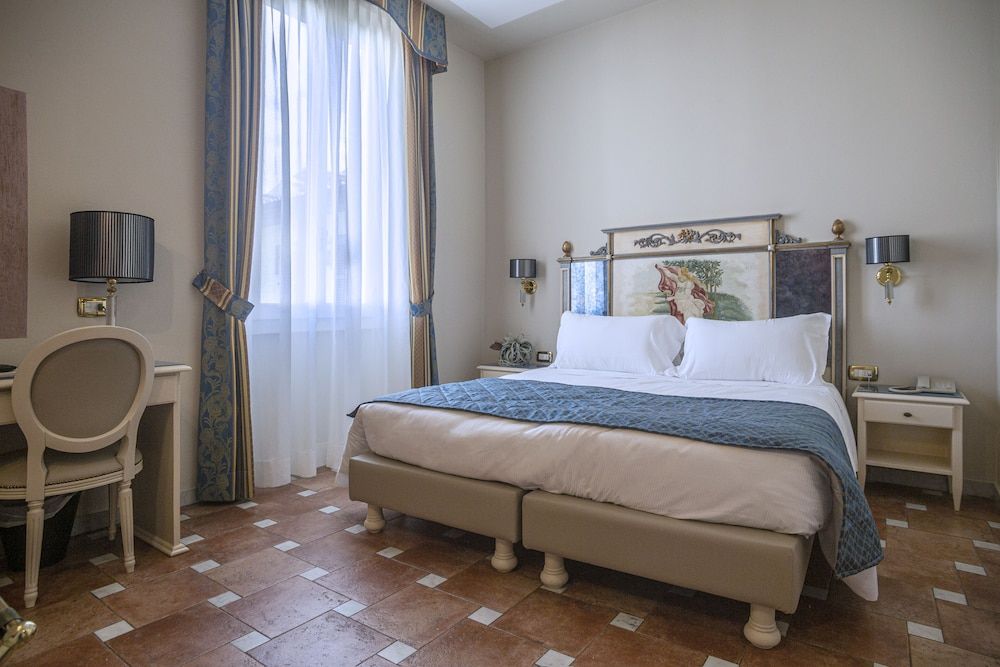 Hotel Donatello Classic Double Room 5